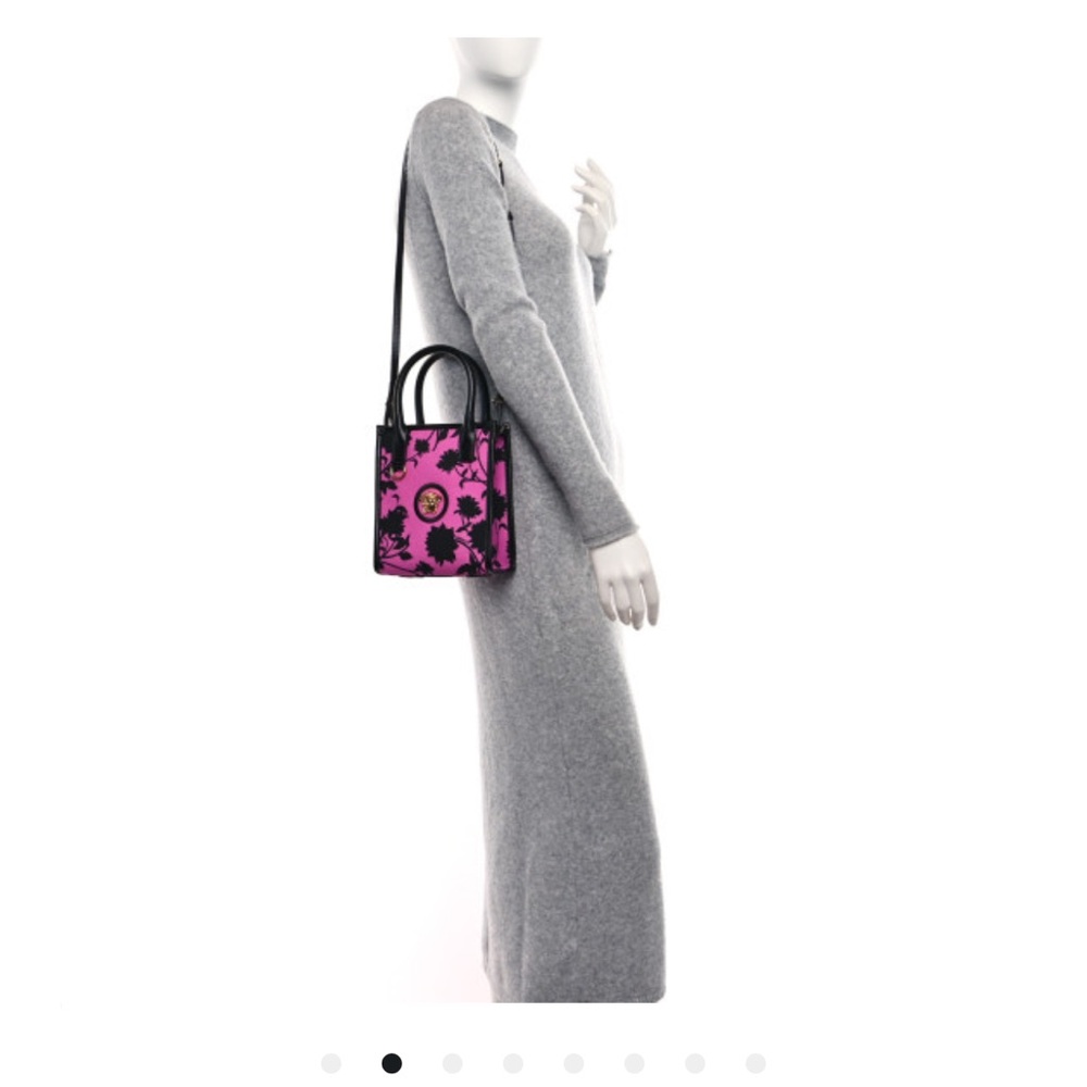 Versace
Calfskin Cotton Floral Printed La Medusa Mini Book Tote Black Water Lily - Picture 2 of 2